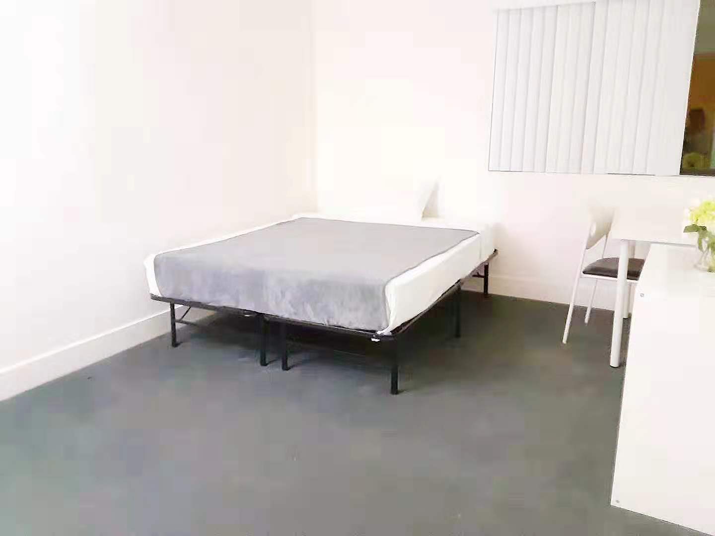 1518 Federal Ave APT RQR - Grand Room 2